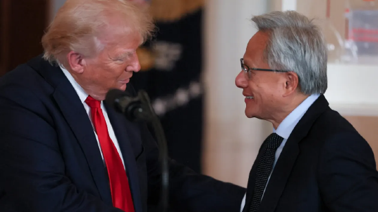 英伟达CEO黄仁勋将随特朗普下周出访英国进行国