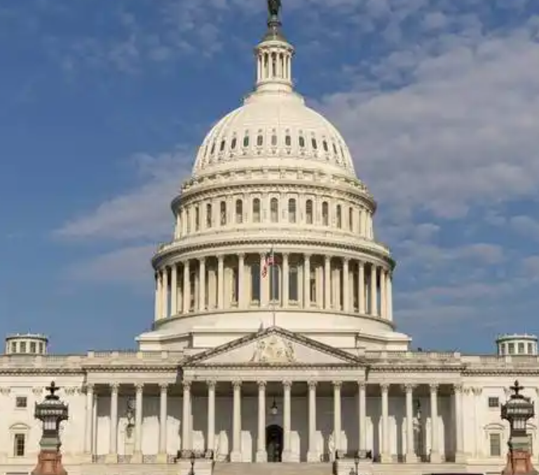 美国政府为扩大关税铺路:对机器人、工业机械