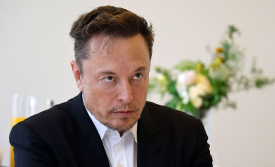 马斯克呼吁在旧金山部署联邦军队,贝尼奥夫立