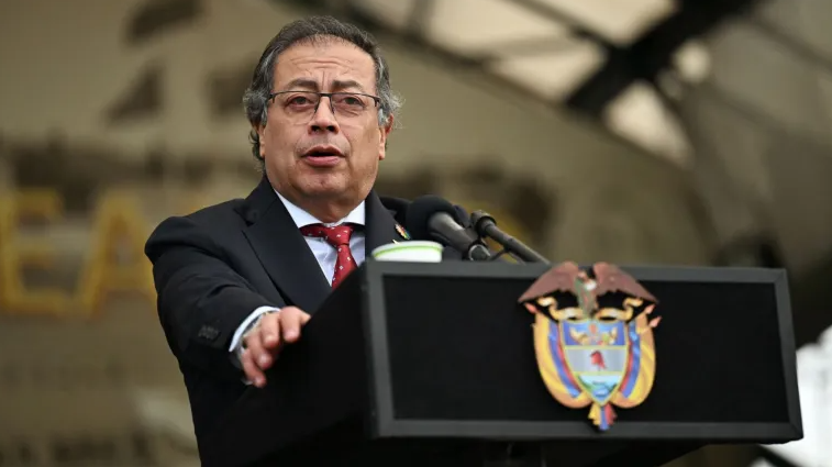 特朗普指责哥伦比亚纵容毒品生产 哥总统发声反